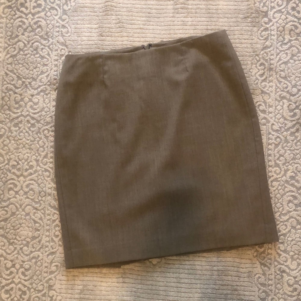 🥰 Banana Republic  very stylish A-line skirt